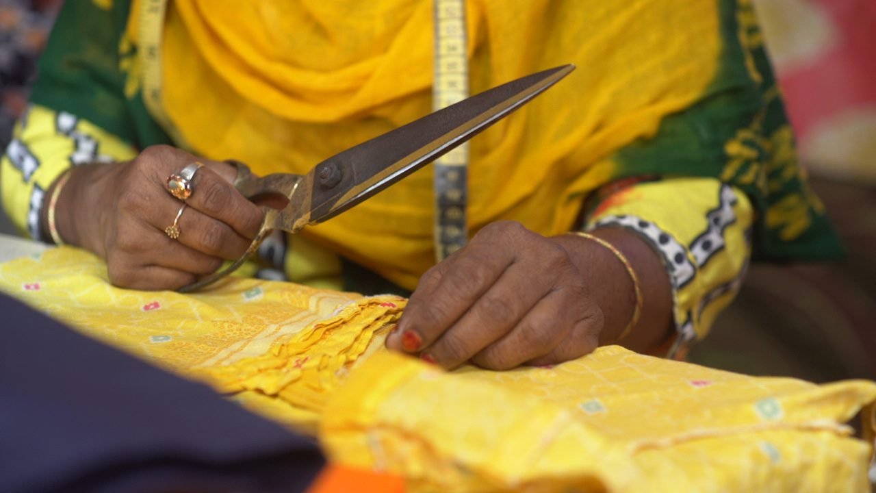 শাহীনুর — আবার একজন দর্জি