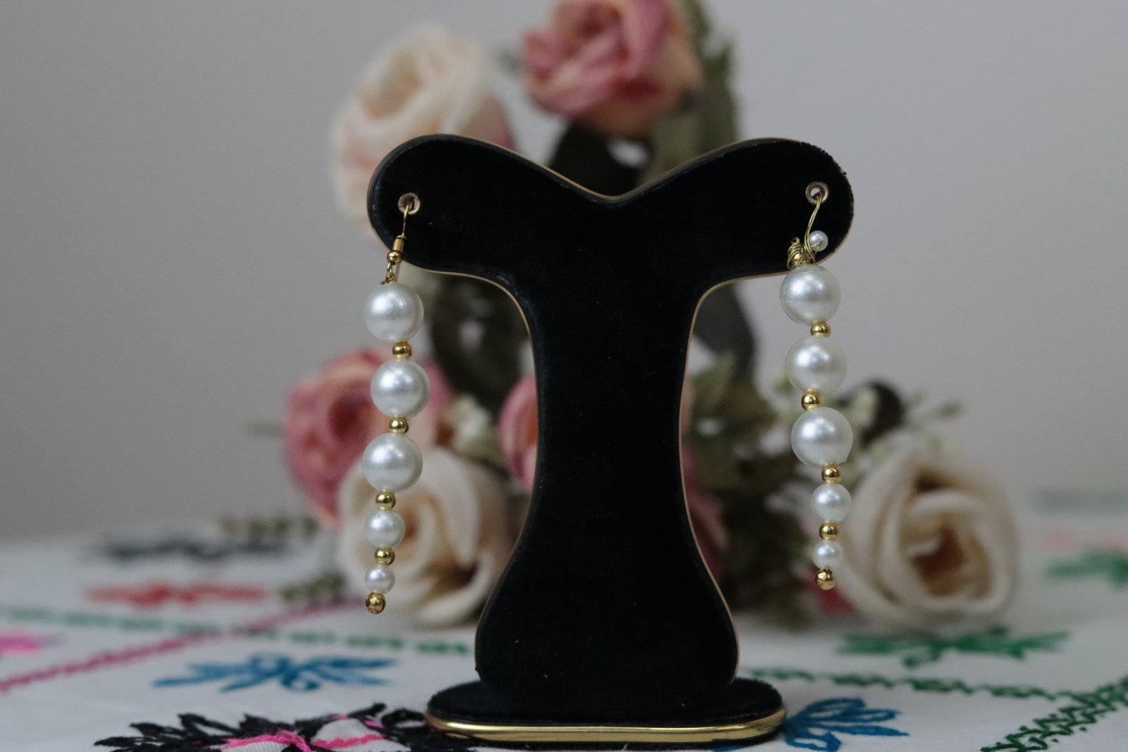 Graduated Pearl Linear Drop Earrings