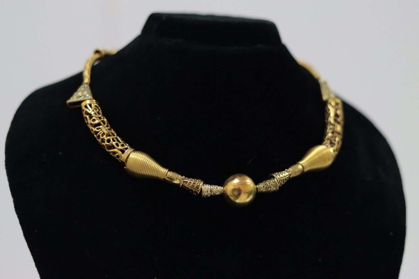 Antique Gold Filigree Hasli Necklace