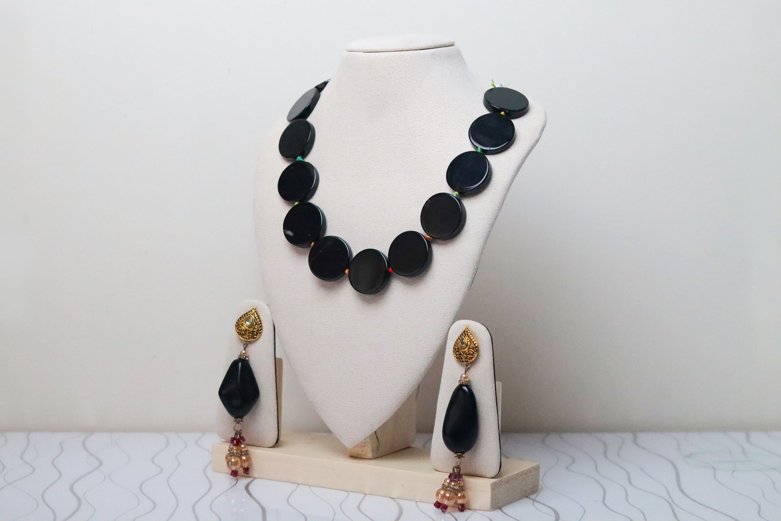 Noir Elegance Set