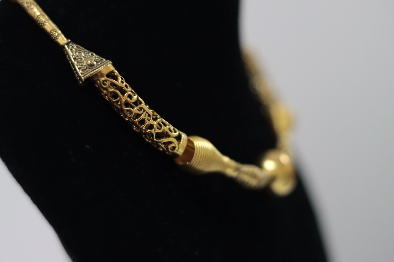 Antique Gold Filigree Hasli Necklace