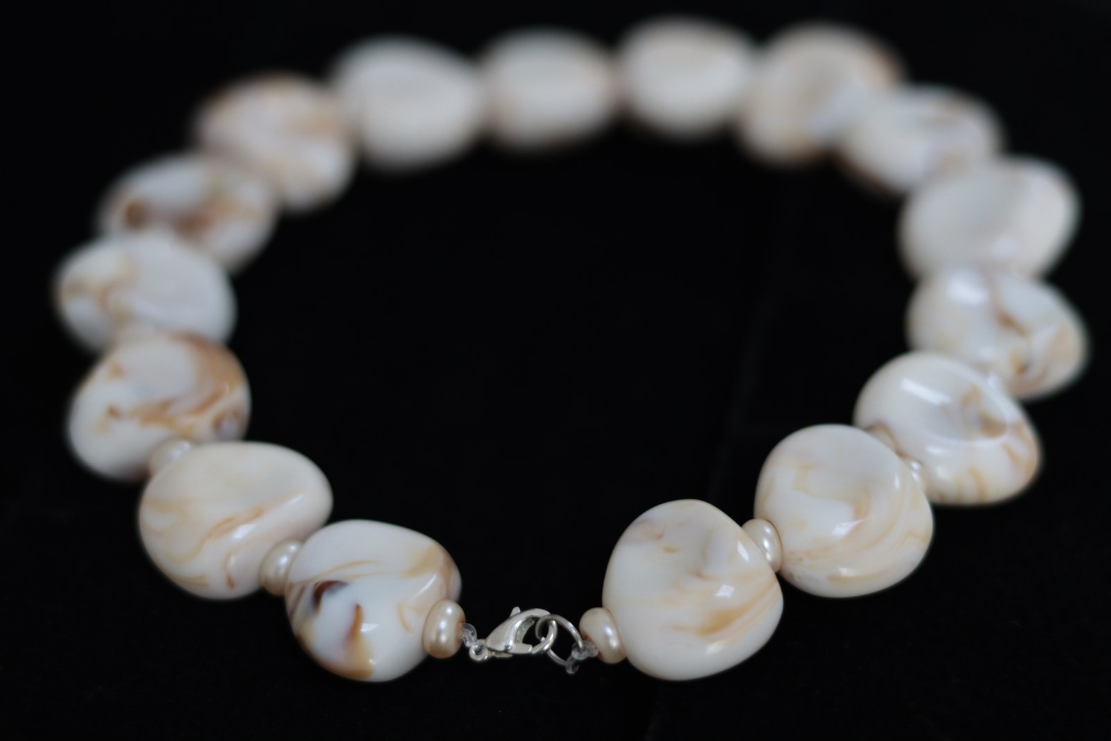 Marbled Resin & Pearl Strand Necklace