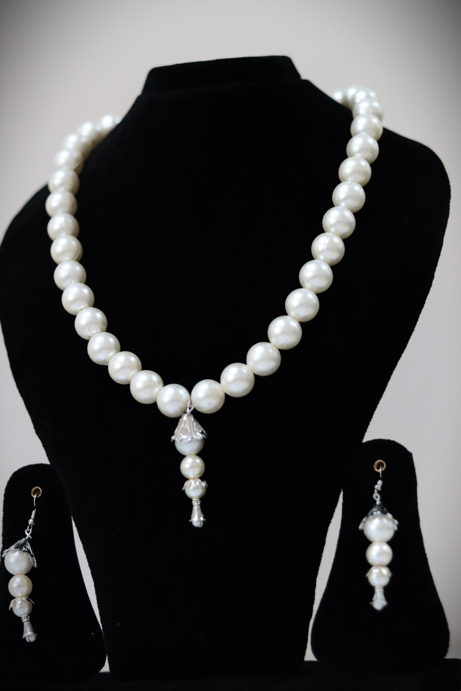 Classic White Pearl Set